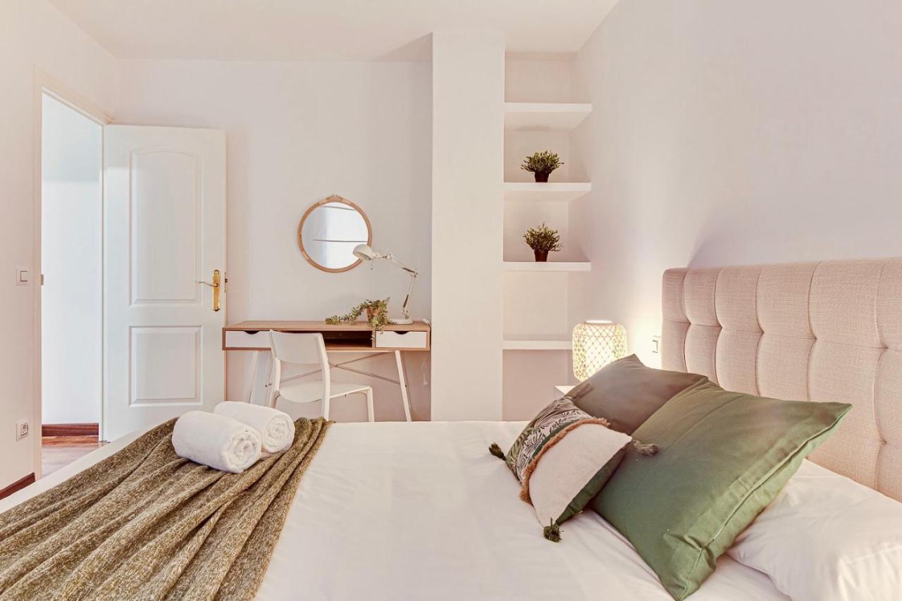Quiet Marina Gardens Apartamento